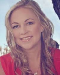 Carrie Newland's Instagram, Twitter & Facebook