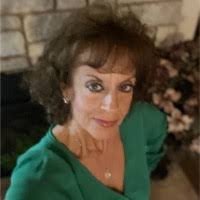 Paula Daoutis Email & Phone Number