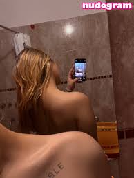 Alma Bonetto  Alma Podio  almaapodio_ Гола изтичане OnlyFans снимка 3 -  Nudogram v2.1