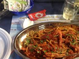 Una pasta gustosa e semplice condita con un sugo di pesce facile e veloce. Spaghetti Al Sugo Di Scampi E Gamberi Picture Of Stella Marina Trattoria Di Mare Sardinia Tripadvisor