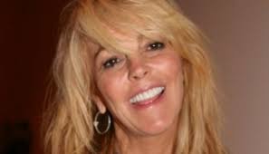 Is Dr. Jenn Mann a real therapist? Frequently asked questions about the  Family Therapy star