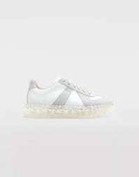 The cult label continues to thrive, producing collections that feature classics and basics. Maison Margiela Replica Caviar Sneakers Men Maison Margiela Store