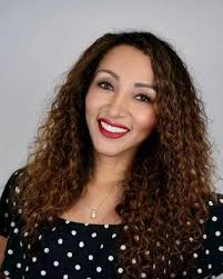 Esther Platt's Instagram, Twitter & Facebook