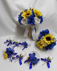 Customized bridesmaid bouquets to match your rustic wedding bouquets. Rustic Sunflower Wedding Set Of Silk Flower Sunflowers Wedding Bridal Bouquet Sunflower Roya Burlap Wedding Flowers Silk Flower Bridal Bouquet Flower Packaging
