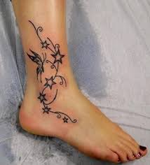 Unsere gut sortierte galerie bietet dir nur die besten tattoos, für garantierte inspiration. Pin Auf Kleine Tattoos