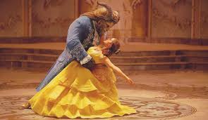 I placed my trust in isabelle to choose the top 3 bridal dresses for me. La Bella E La Bestia Tra Polemica Gay E Tradimento Alle Donne Magazine 3d