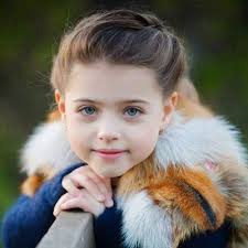 اللهم لا تريني في أهلي وأحبتي بأسًا يبكيني يا الله، فإني استودعك كل ما  أملك💙”.‏