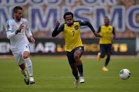 In 8 (47.06%) matches played away team was total goals (team and opponent) over 2.5 goals. Ecuador Vencio 4 2 A Uruguay En Quito Por Eliminatorias Qatar 2022 Video Resumen Goles Deporte Total El Comercio Peru