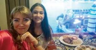 من اصول لبنانية حيث ولدت من اب لبناني، بدأت التمثيل وهي بسن صغيرة في مسلسل هو وهي ، ومن بعده استمرت بعملها الفني حتى بدأت تأخذ أدوار أكبر من أدوارها السابقة كما إنها لقاء سويدان على مواقع التواصل الاجتماعي. Ù„Ù‚Ø§Ø¡ Ø³ÙˆÙŠØ¯Ø§Ù† Ø£Ø­Ø¨ Ø§Ù„Ø£ÙƒÙ„ Ø§Ù„Ù…ØºØ±Ø¨ÙŠ ÙˆØ§Ù„Ù„Ø¨Ù†Ø§Ù†ÙŠ ÙˆÙ„Ø§ Ø£Ø´Ø±Ø¨ Ø§Ù„Ù…ÙŠØ§Ù‡ Ø§Ù„ØºØ§Ø²ÙŠØ© Ø§Ù„Ø´Ø±Ù‚ Ø§Ù„Ø£ÙˆØ³Ø·