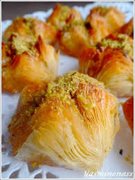 Namoura pâtisserie orientale à la semoule. Chamia Ou Baklawa Syrienne A L Oree Des Douceurs Pate Filo Recette Recettes De Cuisine Recette Patisserie Orientale