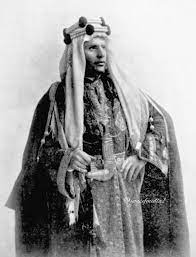 الشيخ أحمد عيسى حسن المعصراوي، شيخ عموم المقارئ المصرية السابق. Ø°Ø§ÙƒØ±Ø© Ø§Ù„Ù…Ø§Ø¶ÙŠ Ø§Ù„Ø¬Ù…ÙŠÙ„ Sur Twitter Ø§Ù„Ø£Ù…ÙŠØ± Ø£Ø­Ù…Ø¯ Ø¨Ù† Ø¹Ø¨Ø¯Ø§Ù„Ù„Ù‡ Ø§Ù„Ø«Ù†ÙŠØ§Ù† Ù‡Ùˆ Ù…Ù† Ø£ÙˆØ§Ø¦Ù„ Ù…Ø³ØªØ´Ø§Ø±ÙŠ Ø§Ù„Ù…Ù„Ùƒ Ø¹Ø¨Ø¯Ø§Ù„Ø¹Ø²ÙŠØ² ÙÙŠ Ø§Ù„Ø´Ø¤ÙˆÙ† Ø§Ù„Ø³ÙŠØ§Ø³ÙŠØ© Ø¨Ù„ ÙƒØ§Ù† Ø³Ø§Ø¹Ø¯Ù‡ Ø§Ù„Ø£ÙŠÙ…Ù† ÙÙŠ Ù…Ø±Ø§Ø³Ù„Ø§ØªÙ‡ ÙˆØ´Ø¤ÙˆÙ†Ù‡ Ø§Ù„Ø®Ø§Ø±Ø¬ÙŠØ© Ù¡Ù©Ù¡Ù¢ Ù¡Ù©Ù¢Ù¢Ù… ØªÙ…ÙŠ Ø² Ø¥Ø¶Ø§ÙØ© Ø¥Ù„Ù‰
