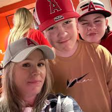 Ashley Hakker in people