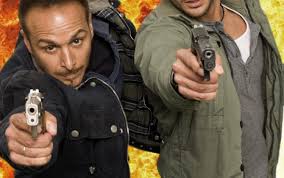 A killing spree begins on the highway and leads into a hostage situation at a. Alarm Fur Cobra 11 Die Autobahnpolizei Vorschau Amnesie Auf Der Autobahn Stolpert Paul Und Jenny Ein Verwirrter Mann Vor Den Wagen