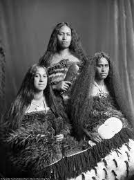 Remarkable Portraits Show The Last Traditionally Inked Maori Women Maori People Polynesian People Maori