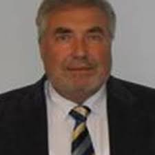 Stifter af skandaleramt vognmandsfirma er død