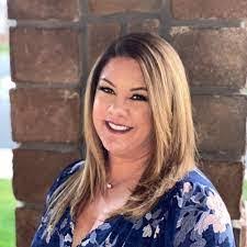 Shannon Kubinski's Instagram, Twitter & Facebook