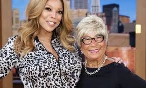 She was born to father thomas williams sr. Wendy Williams Brother Claims She Didn T Attend Their Mother S Funeral Hiphollywood