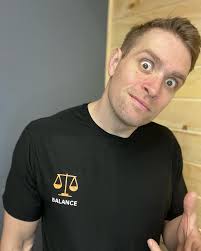 Joel Helmick (@joelchelmick) • Instagram photos and videos