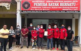 Monang siburian yg diwaliki putranya saut siburian memberikan kesempatan bagi dpc pbb kota depok mendirikan kantor dpc kota depok pada hari. Mitra Sianipar Ketua Dpd Pbb Kepri Menyerahkan Sk Kepengurusan Dpc Pbb Kota Tanjungpinang