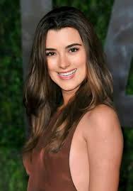 The milk truck is in full Christmas spirit!! 🎅🎄