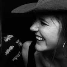 Hannah Savage's Instagram, Twitter & Facebook