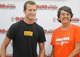 Kasey kahne dodge nitro dodge(2006 nascar nextel cup series). Https Www Lockhaven Com News Local News 2018 09 Ollies Celebrates Grand Opening With Nascar Driver Kasey Kahne