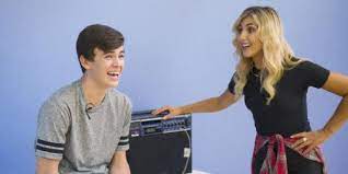 The internet personality, 21, was reportedly booked at a mecklenburg county jail in charlotte on friday, july 30, after a warrant was issued to bring the influencer from his encino, california home on three felony charges, according to documents obtained by tmz. Who Is Hayes Grier Dating Hayes Grier Girlfriend Wife