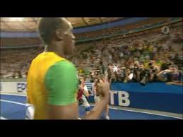 Usain Bolt 19 19 New World Record 200m Berlin 2009 Hq Youtube