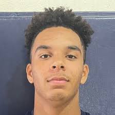 Carencro coach hopes Bears' bond will lead to more success