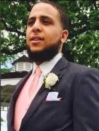 Bobby Oliver, the man who went viral for his "Twisted Tea smack down" has  passed away unexpectedly at just 35-years-old. You may not have known his  name, but there is a huge