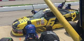 Nascar live race coverage, latest news, race results, standings, schedules, and driver stats for monster energy, xfinity, gander outdoors. Angry Nascar Driver Bubba Wallace Quits Race Halfway Loses Sponsorship Nascar Wallace Nascar Drivers