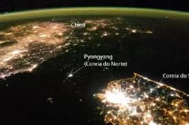 Compartilhar nas redes sociais coreia do norte: Vista Do Espaco Coreia Do Norte Desaparece 25 02 2014 Uol Noticias
