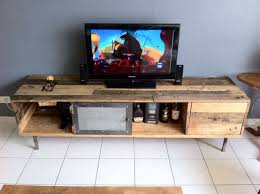 Meuble Tv En Palettes Avec Images Meubles En Bois De Palettes Mobilier De Salon Meuble Tv Palette