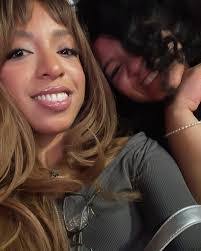 Crystal Costello's Instagram, Twitter & Facebook