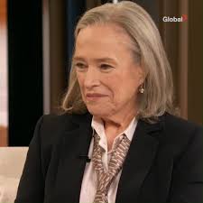 Kathy Bates talks about her Oscar winning performance in Misery 35 years  later 👏 #DrewBarrymoreShow