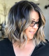 The best lengths are about half inch above our shoulders or shorter, which adds neck length. Folla Venditore Costruzione Navale Haircut For Plus Size Face Rapporto Cugino Produrre