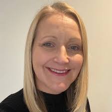 Liz Fidler's Instagram, Twitter & Facebook