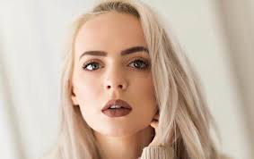 Alternate Realities (The Flash) (Book Three) (Vera Pyra Series)