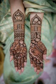 A Delhi Wedding In South Indian Style In 2020 New Bridal Mehndi Designs Bridal Henna Designs Mehndi Art Designs