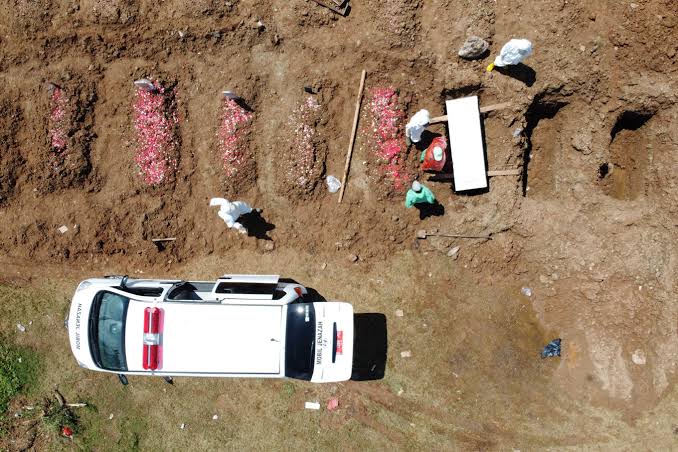 Jakarta buries 639 bodies according to COVID-19 protocols - City - The  Jakarta Post