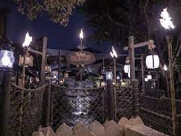 Agque Posted A Photo Disneyland After Dark 90s Nite Tropical Hideaway Adventureland Disneyland Anaheim Ca Disneyland Disneyland Anaheim Art