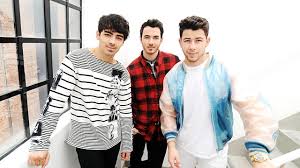 Die jonas brothers wollen offenbar wieder zusammen musik machen. Bbc Radio 2 Steve Wright In The Afternoon Jonas Brothers And Dr Hilary Jones