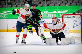 Nhl Roundup Coyotes Phil Kessel Gets Hat Trick Adin Hill Gets Shutout Reuters
