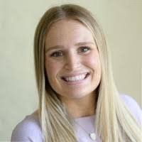 Samantha Keating's Instagram, Twitter & Facebook