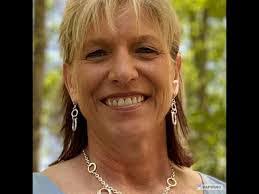 Lori Feazell's Instagram, Twitter & Facebook