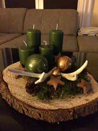 Adventskranz Mit Baumscheibe Baumscheiben Deko Weihnachten Baumscheiben Adventskranz