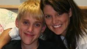 Mom takes son's pain to help others