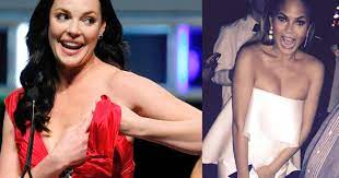 16+ Embarrassing Wardrobe Malfunctions Celebs Won't Ever Forget
