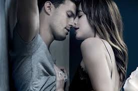 Vas a necesitar muchos Post-it cuando leas cómo rodaron Dakota y Jamie las escenas  de sexo de 'Cincuenta Sombras'