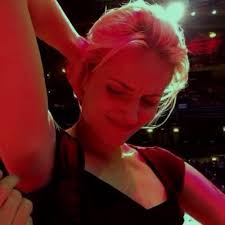 Danielle Mathis (@d_nellie3)